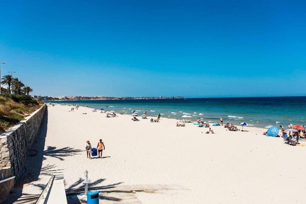 קמפואמור Spacious 2 Bedroom W/ Own Pool 5 Minutes Walk To Beach מראה חיצוני תמונה